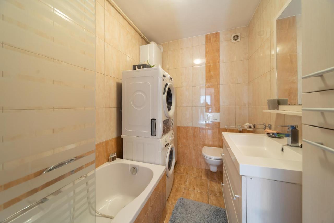 Super Petrova Apartment Ζάγκρεμπ Εξωτερικό φωτογραφία